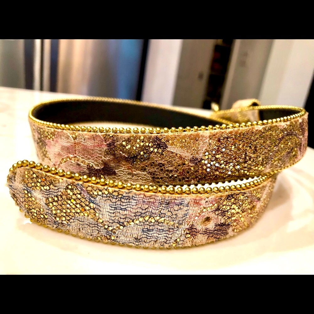 NWOT Boston Proper PINK Lace belt & bead trim fit 25 1/2 inches to 29 1/2 inches